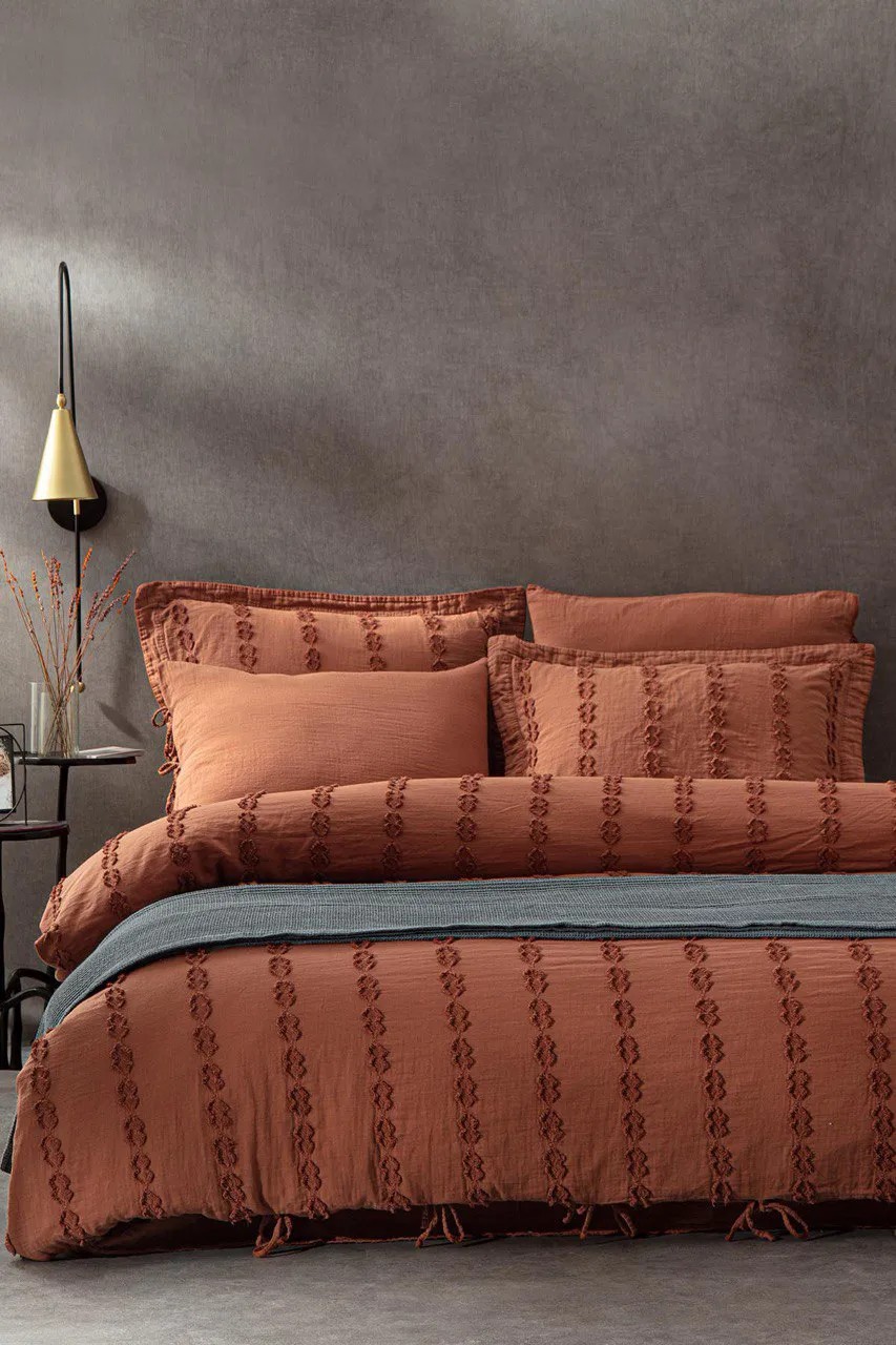 Muslin bed linen