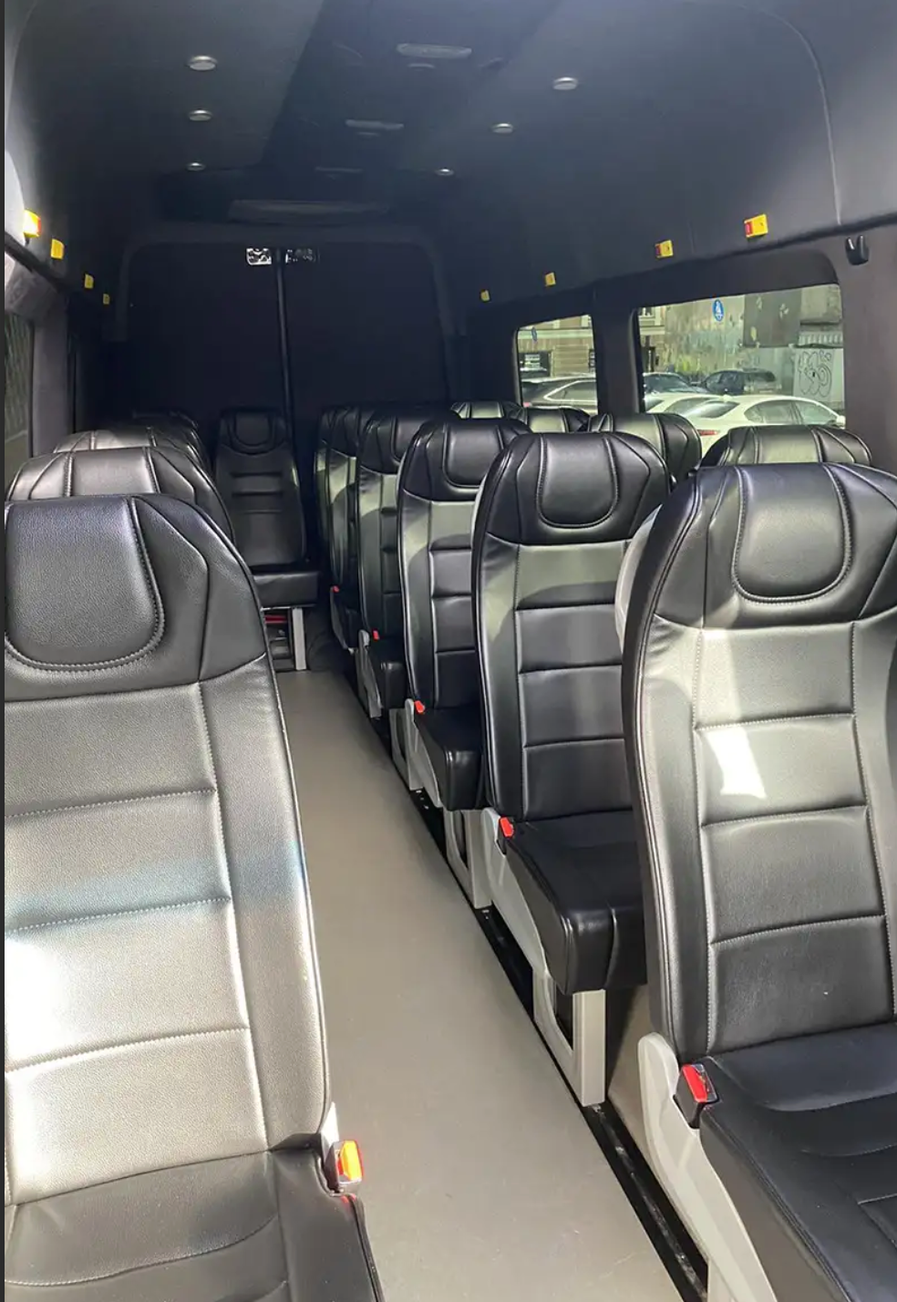 Bussirent juhiga